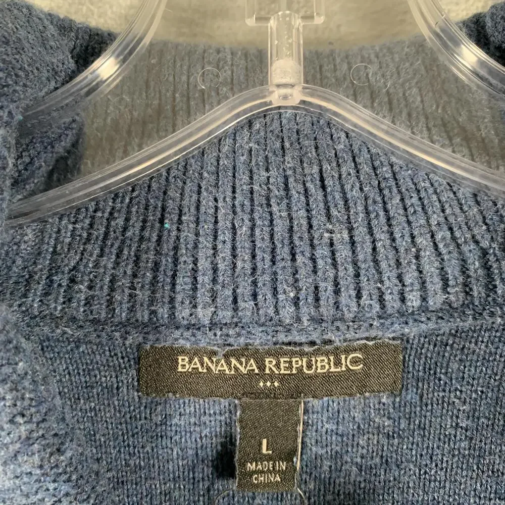 Banana Republic brand banana
